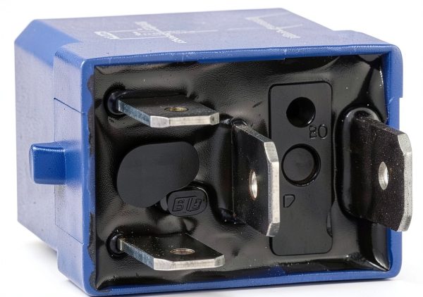 Sawyer Auto AC Relay 3.5L V6 Direct Replacement-1